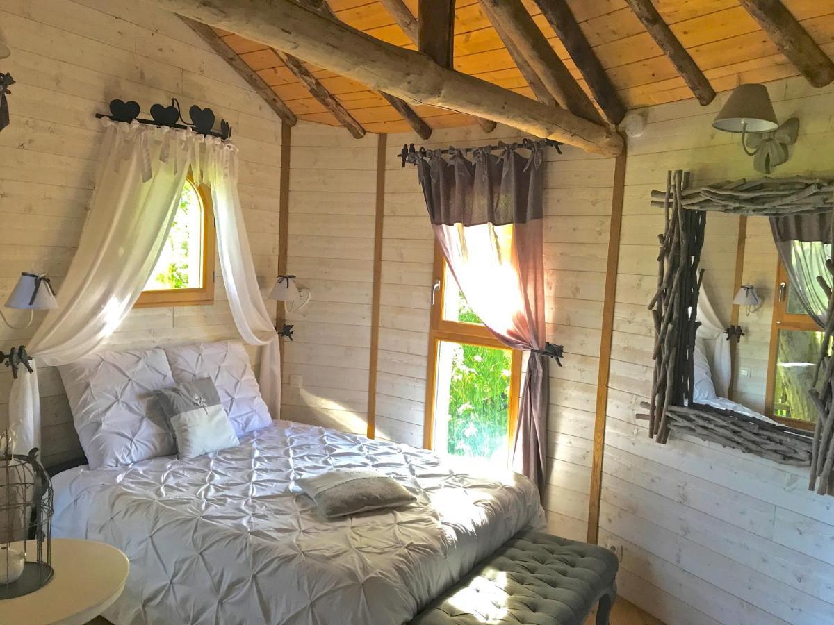 Moulin De Rioupassat Chambres D'Hotes De Charme Rauzan Екстериор снимка