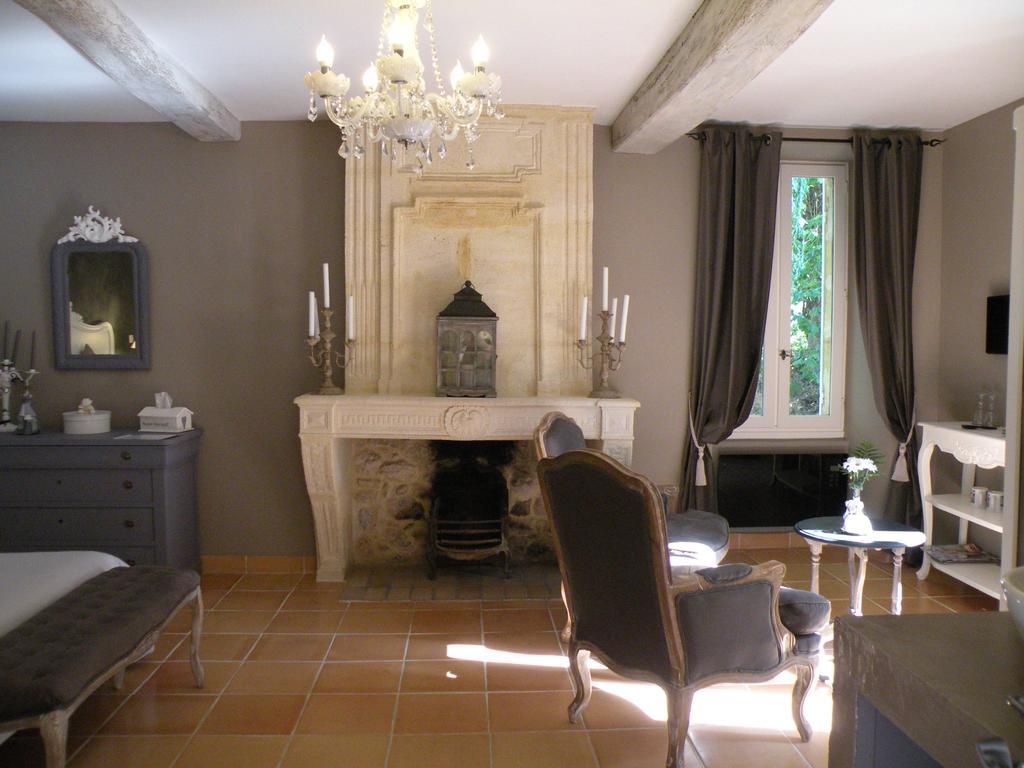 Moulin De Rioupassat Chambres D'Hotes De Charme Rauzan Стая снимка