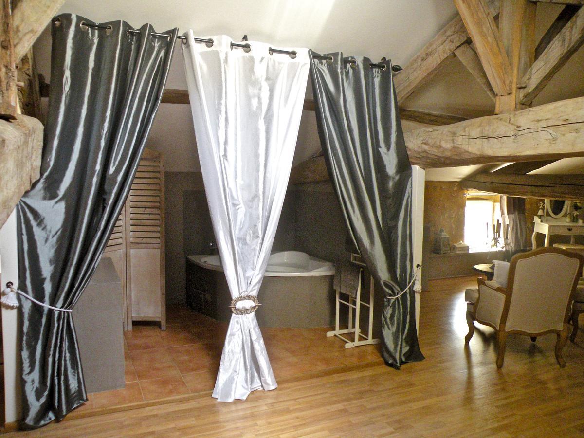 Moulin De Rioupassat Chambres D'Hotes De Charme Rauzan Екстериор снимка