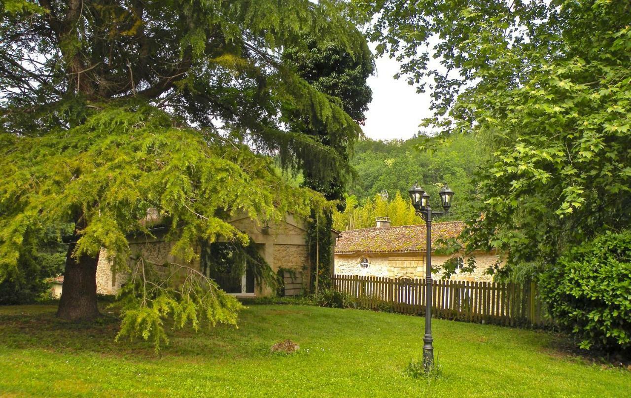 Moulin De Rioupassat Chambres D'Hotes De Charme Rauzan Екстериор снимка