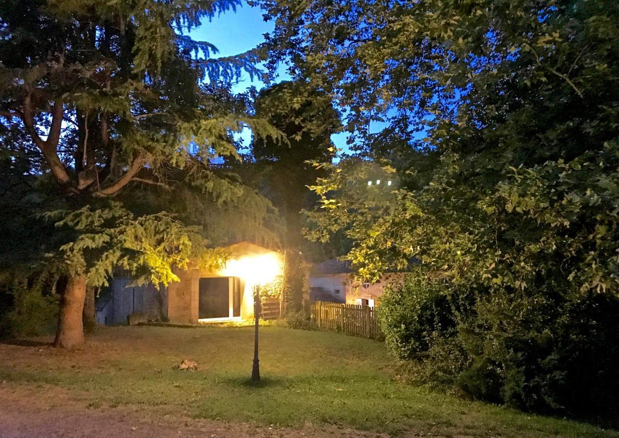 Moulin De Rioupassat Chambres D'Hotes De Charme Rauzan Екстериор снимка