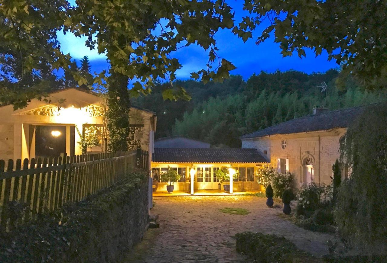 Moulin De Rioupassat Chambres D'Hotes De Charme Rauzan Екстериор снимка